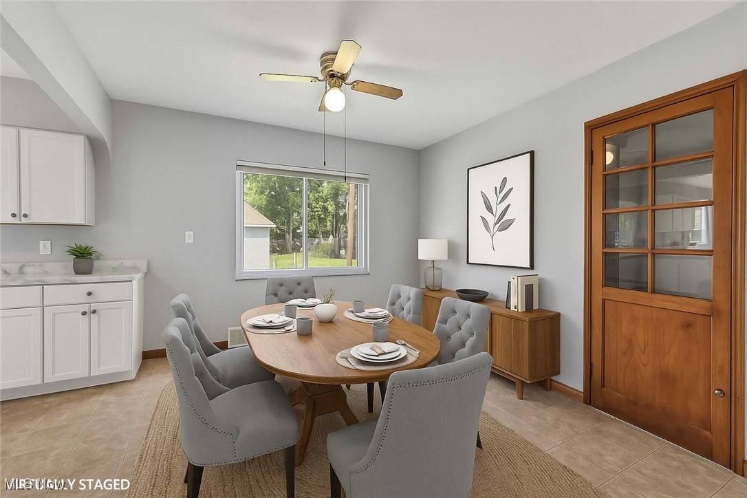 Parma, OH 44129,6302 Dartworth DR