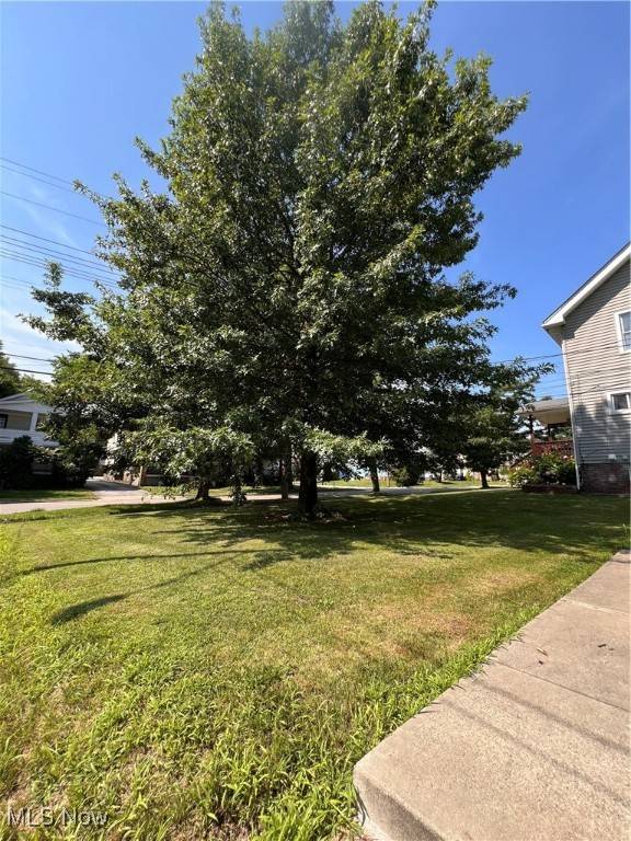 Cleveland, OH 44109,1914 Spring RD