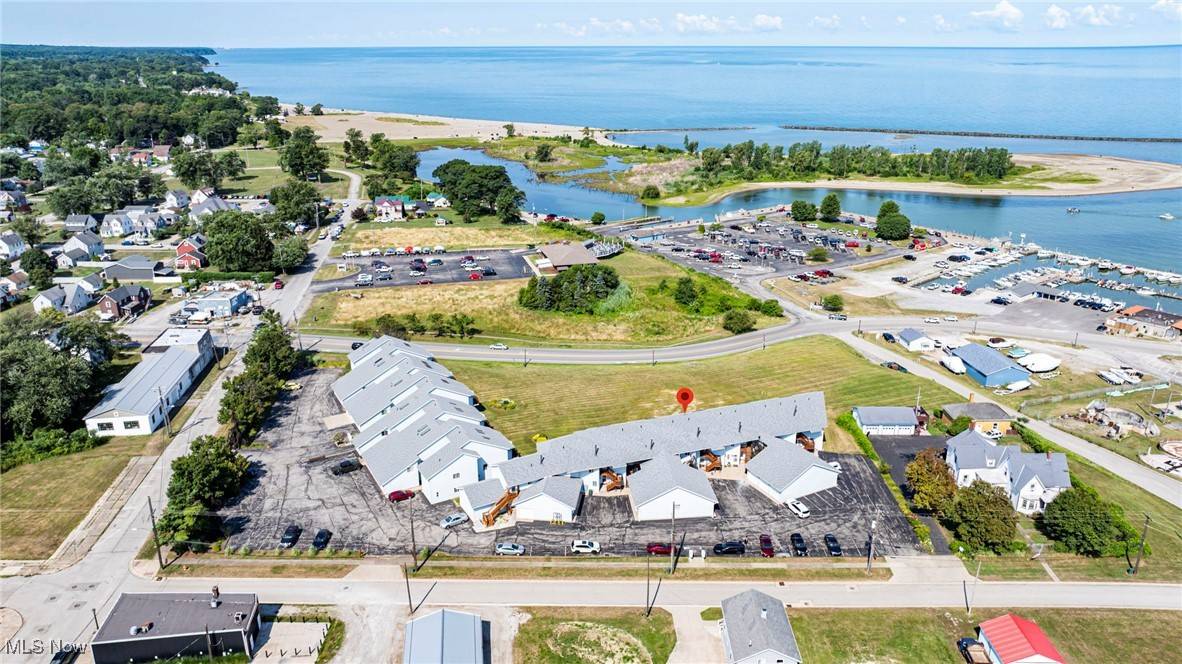 Conneaut, OH 44030,1025 Harbor ST #23