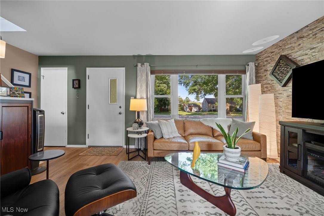 Parma Heights, OH 44130,6363 Olde York RD
