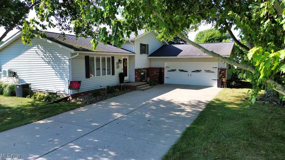 West Lafayette, OH 43845,22211 County Road 124