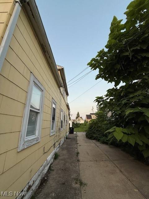 Cleveland, OH 44102,3325 W 52nd ST