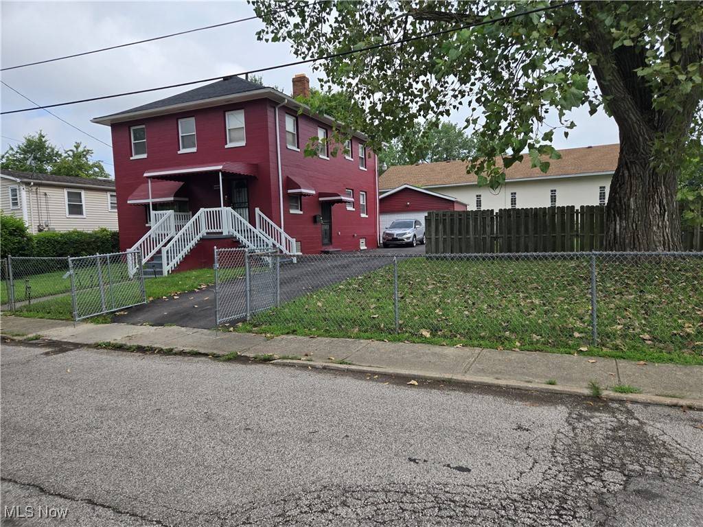 Cleveland, OH 44128,15009 Lawndale