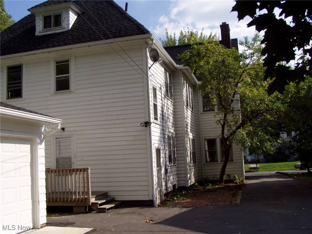 Shaker Heights, OH 44122,18223 Winslow RD #3