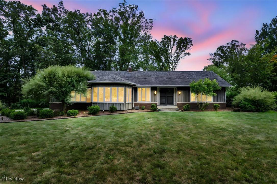 Brecksville, OH 44141,10340 Whitewood RD