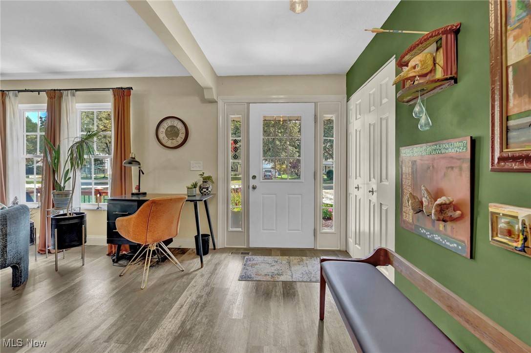 North Olmsted, OH 44070,4576 Camellia LN