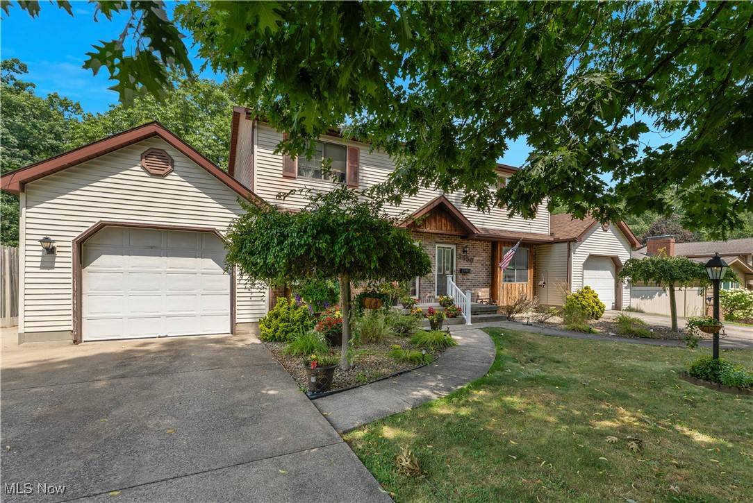 Austintown, OH 44515,3850-3852 Daytona DR
