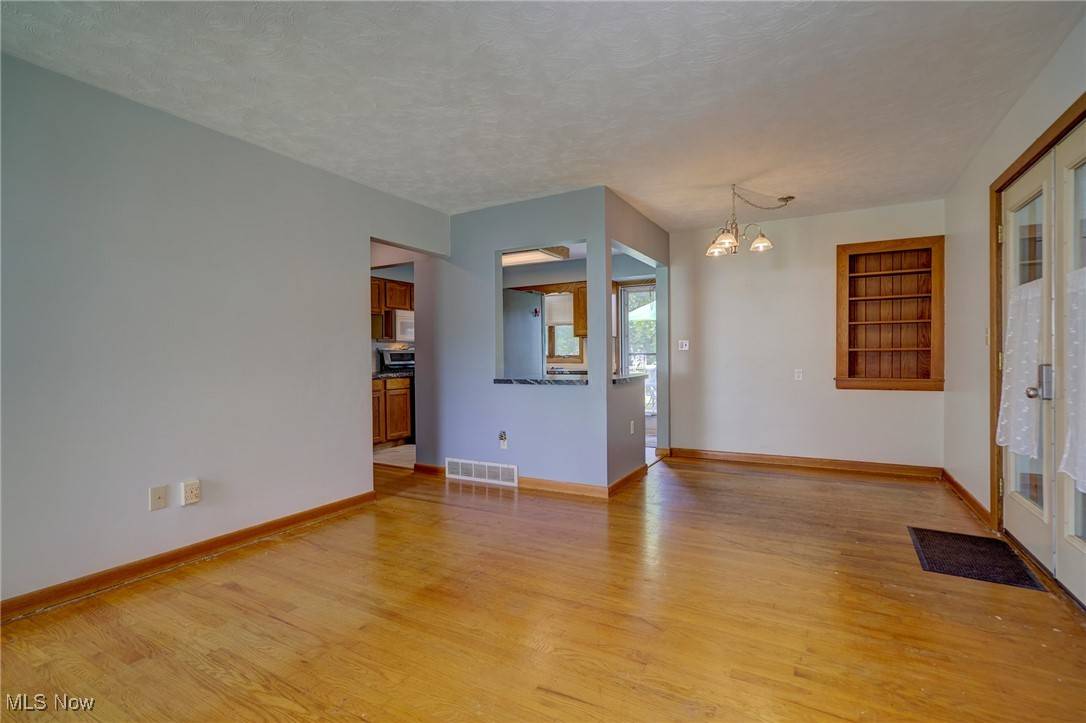 Lodi, OH 44254,110 Grove ST