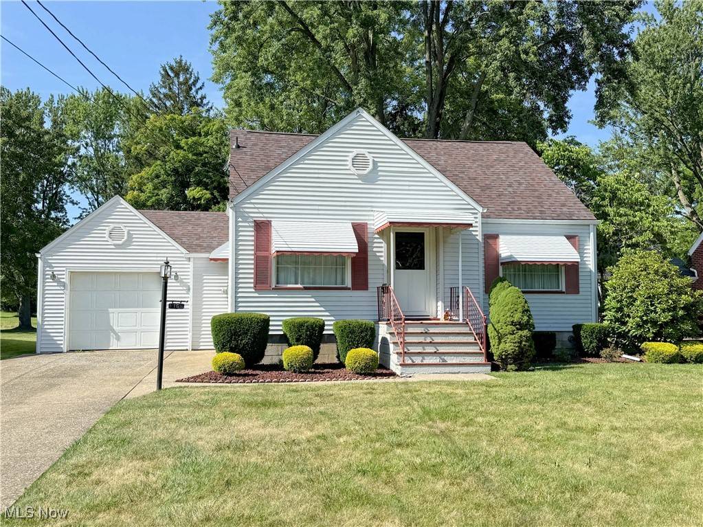 Poland, OH 44514,16 Island DR
