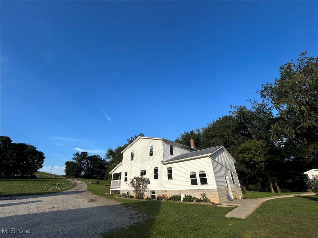 Frazeysburg, OH 43822,17451 Township Road 184