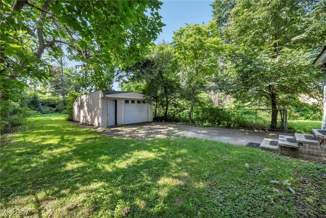 Cleveland, OH 44105,9508 Nelson AVE