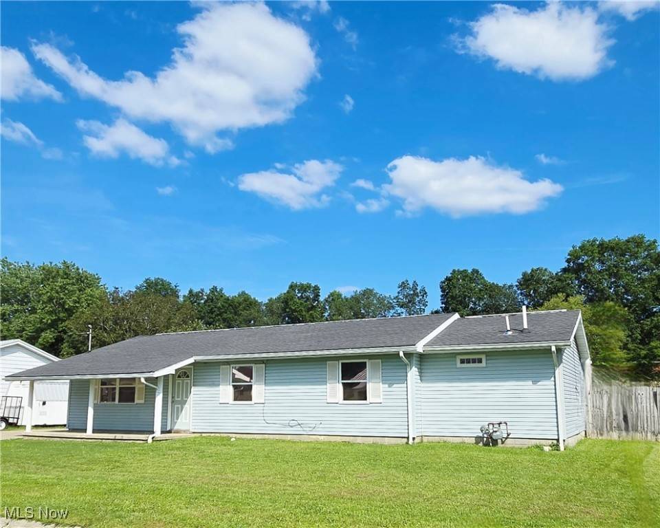 Mineral Wells, WV 26150,423 Washington DR