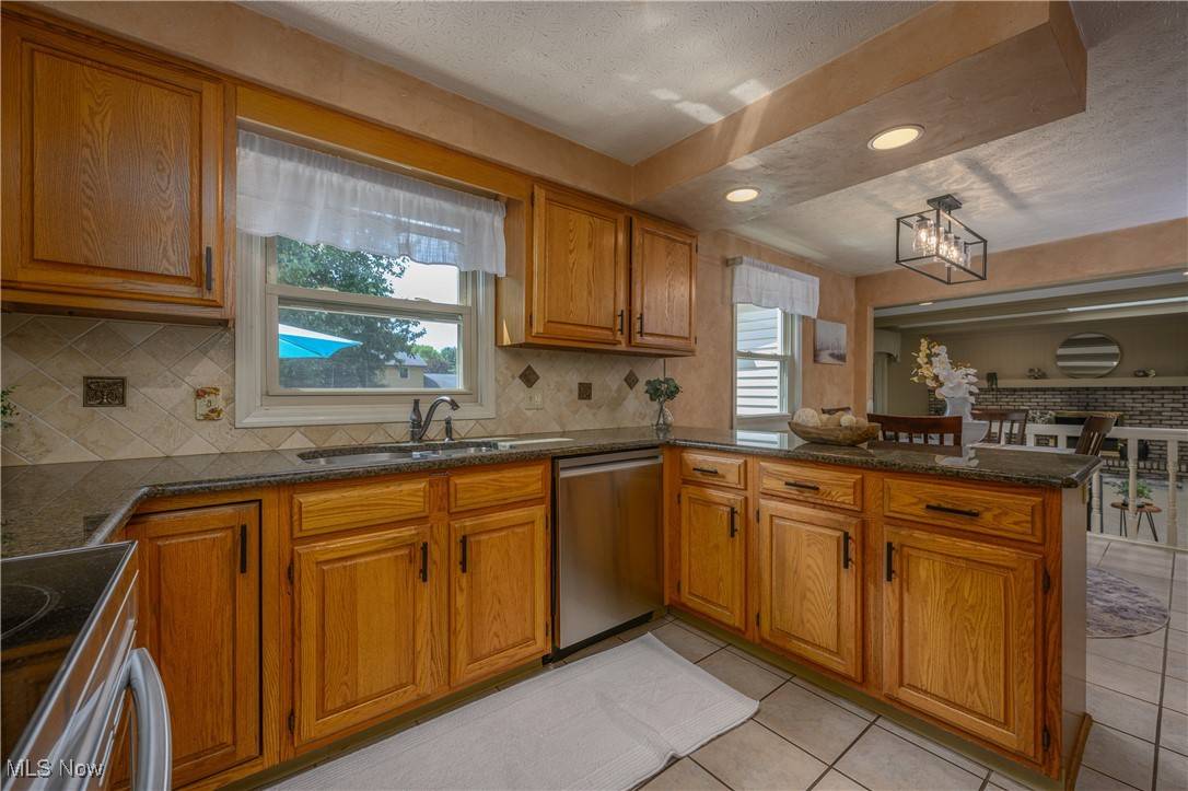 North Canton, OH 44720,1240 7th ST