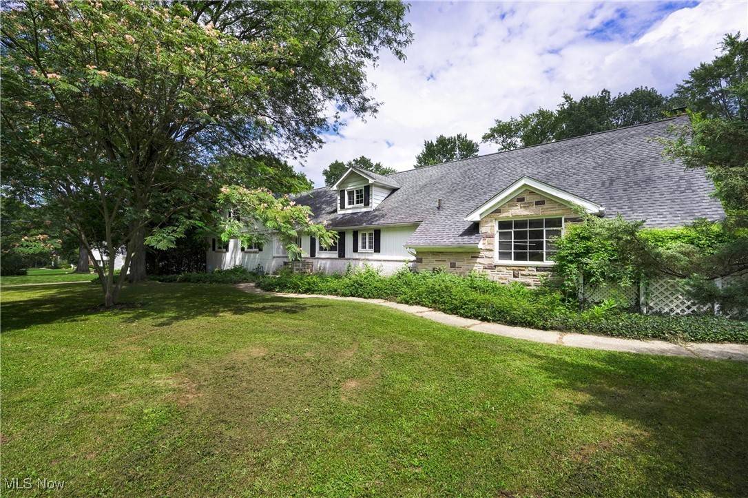 Akron, OH 44313,135 Southwood RD
