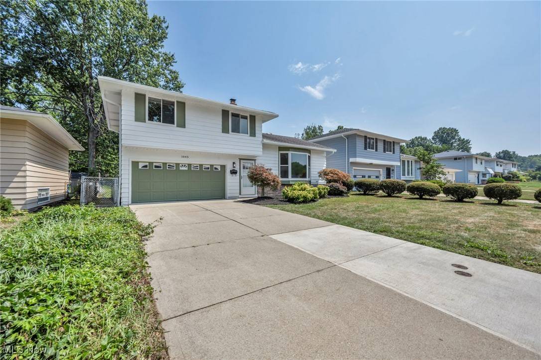 Wickliffe, OH 44092,1845 Kennedy DR