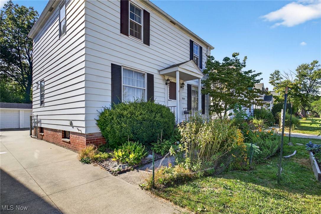 South Euclid, OH 44121,1078 Winston RD