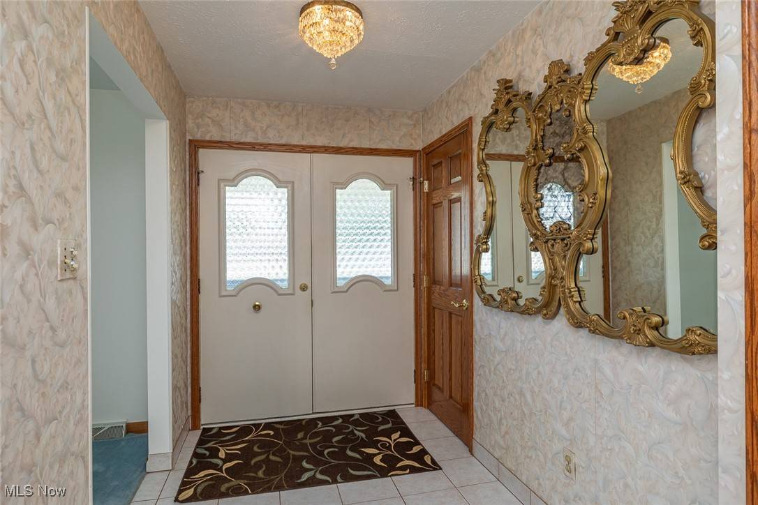 Parma, OH 44129,5611 Ralston DR