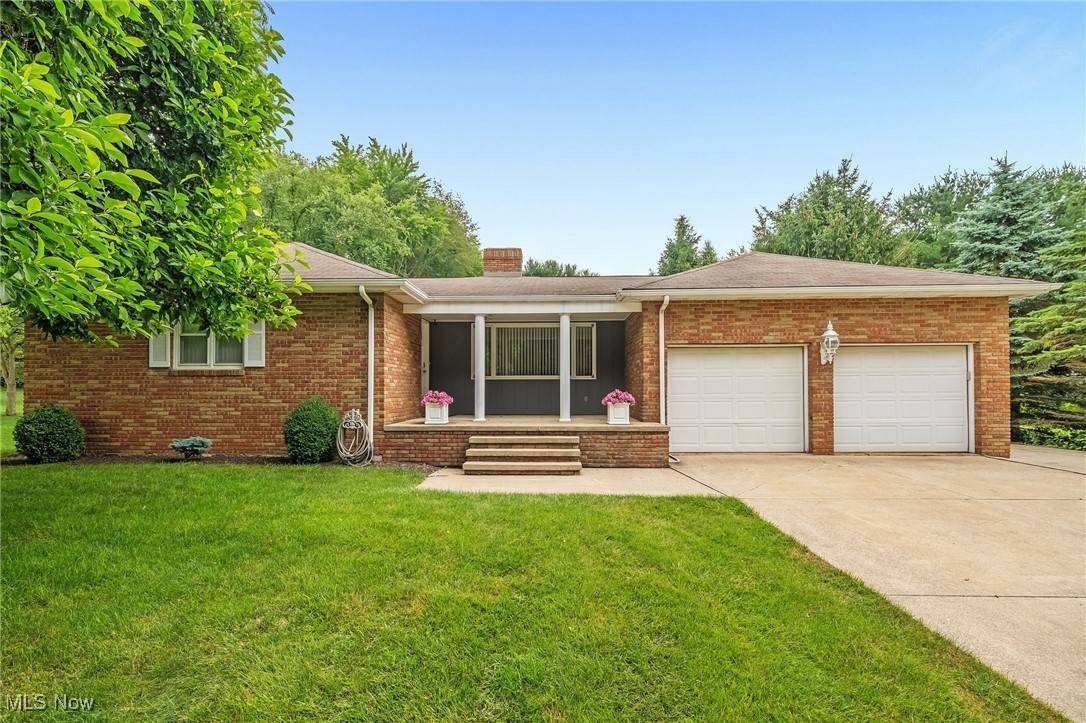 North Canton, OH 44720,7140 Lake O Springs AVE NW
