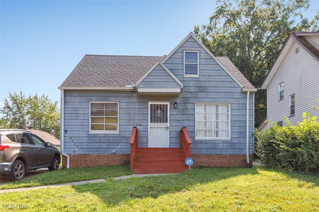 Garfield Heights, OH 44105,4427 E 139th ST