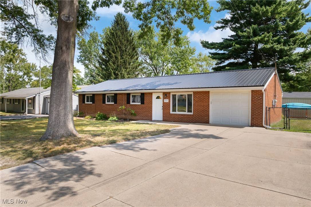 Kent, OH 44240,3510 Ivanhoe DR