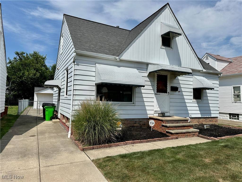 Euclid, OH 44123,21671 Nicholas AVE