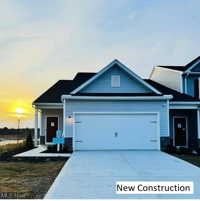 Louisville, OH 44641,411 Honeycrisp DR NE