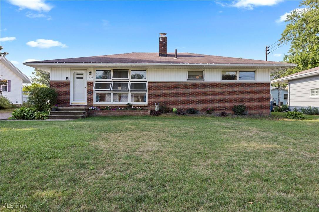 Lorain, OH 44053,1327 W 39th ST