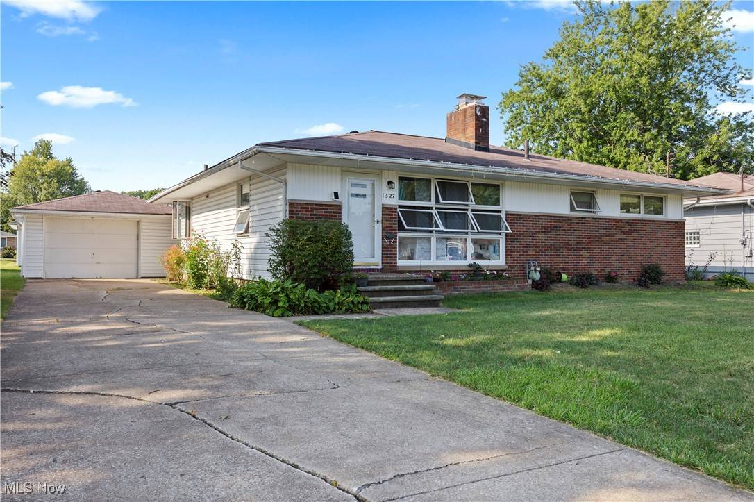 Lorain, OH 44053,1327 W 39th ST