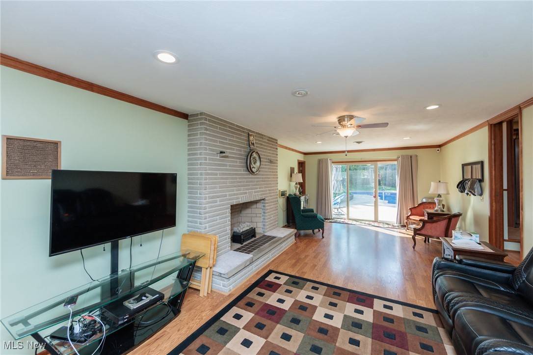 Lorain, OH 44053,5871 Cottonwood DR