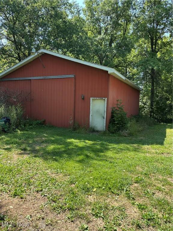 Thompson, OH 44086,7927 Madison RD
