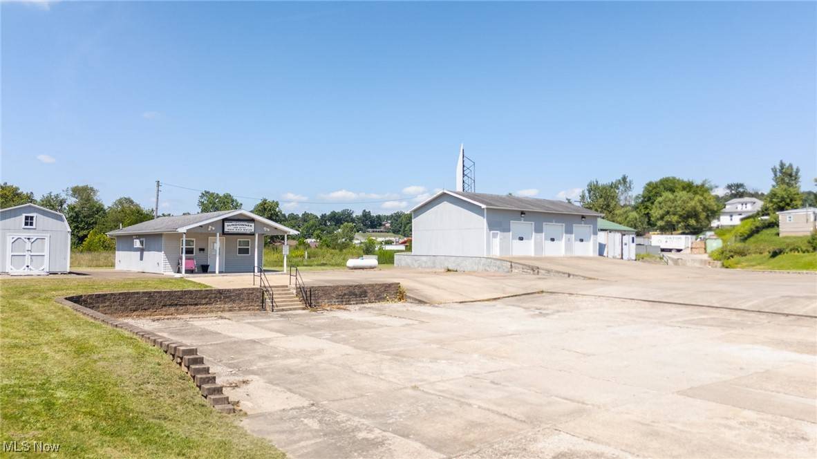 Parkersburg, WV 26101,1025 Gihon RD