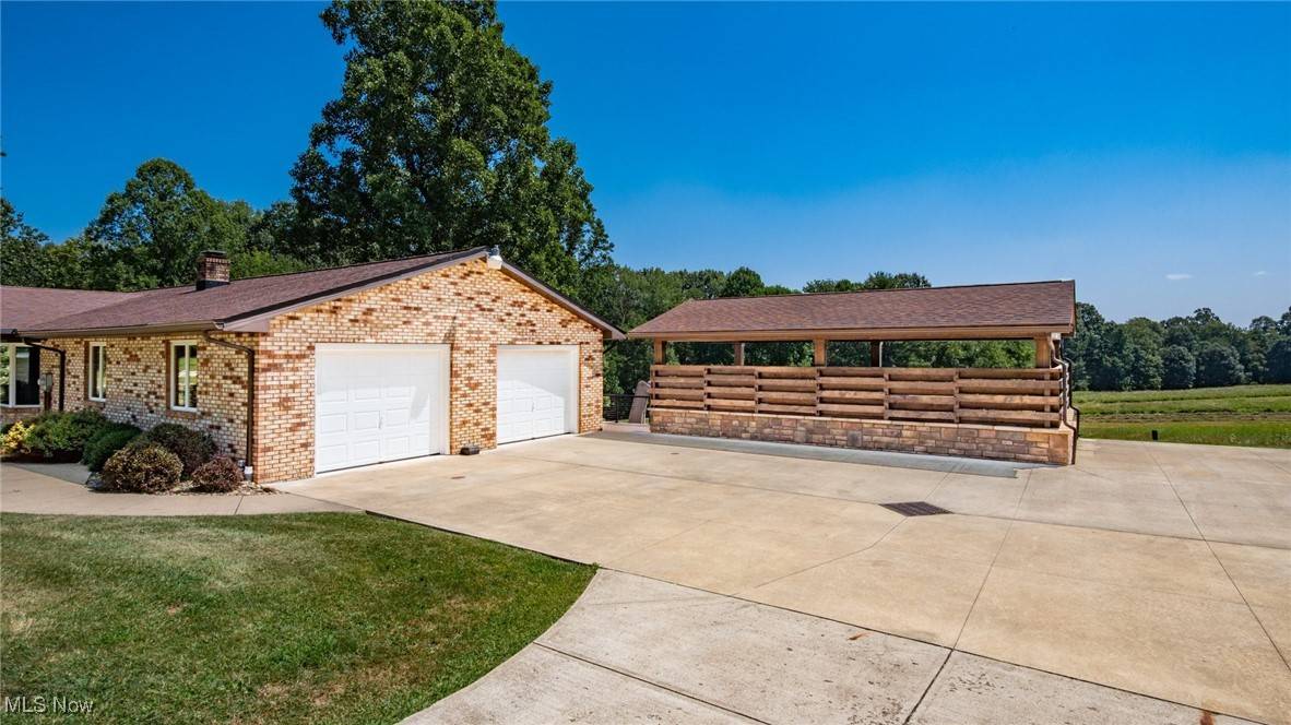 Lore City, OH 43755,62424 Institute RD