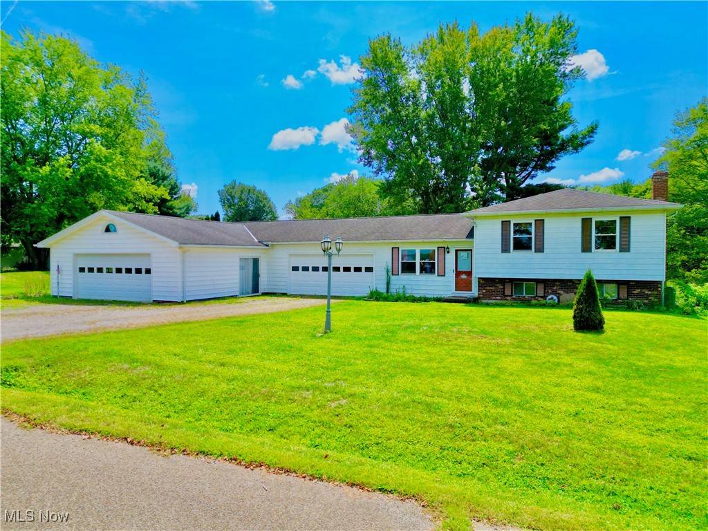 Nashport, OH 43830,2610 Chardon RD