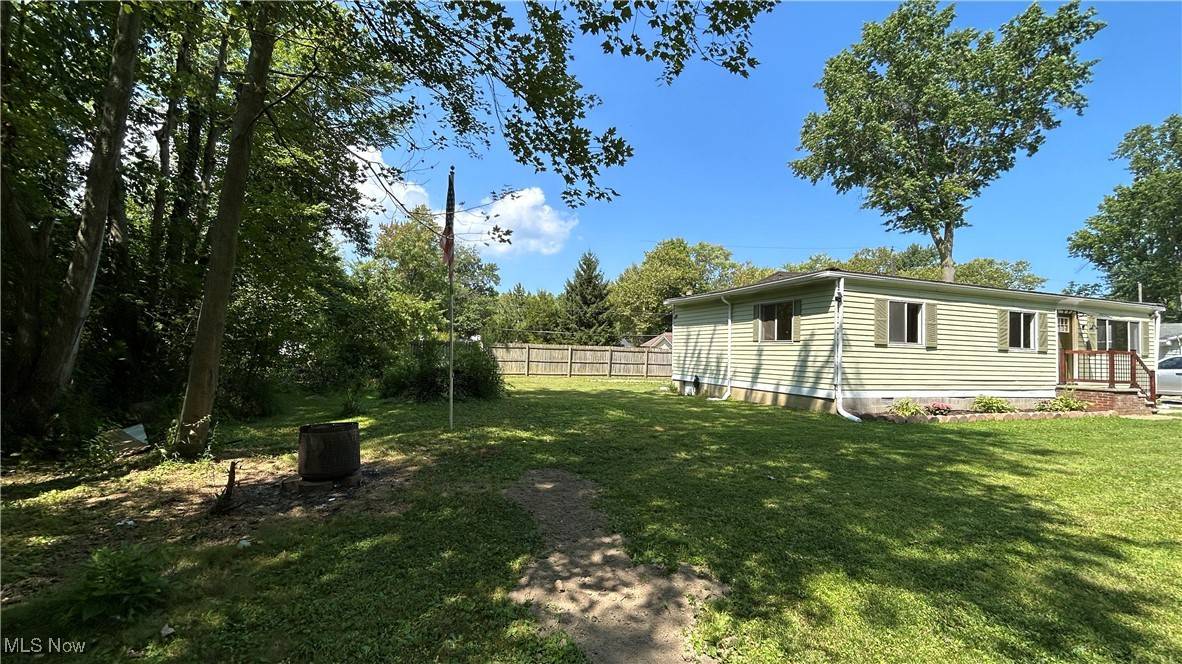 Ashtabula, OH 44004,2417 Highland AVE