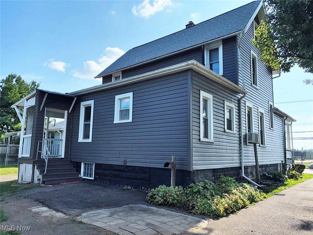 Massillon, OH 44646,302 Jackson AVE NW