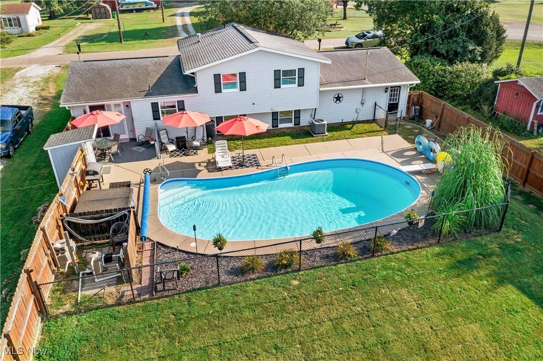 Uhrichsville, OH 44683,1549 Boyd ST