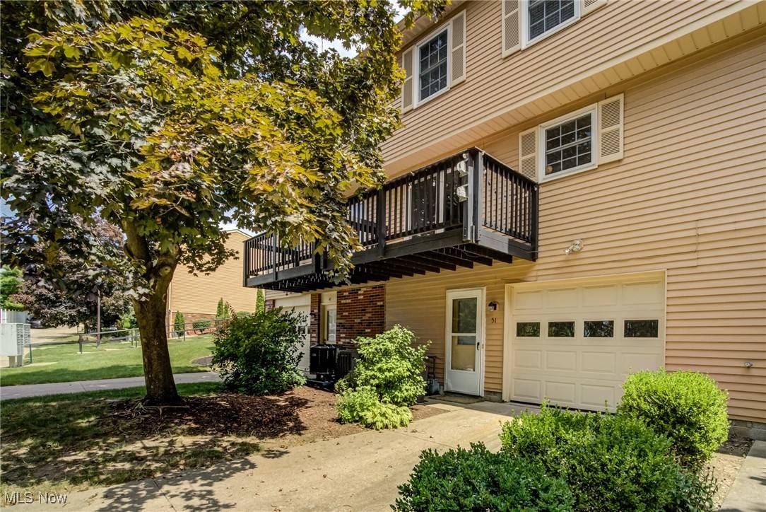 Akron, OH 44313,51 Quaker Ridge DR
