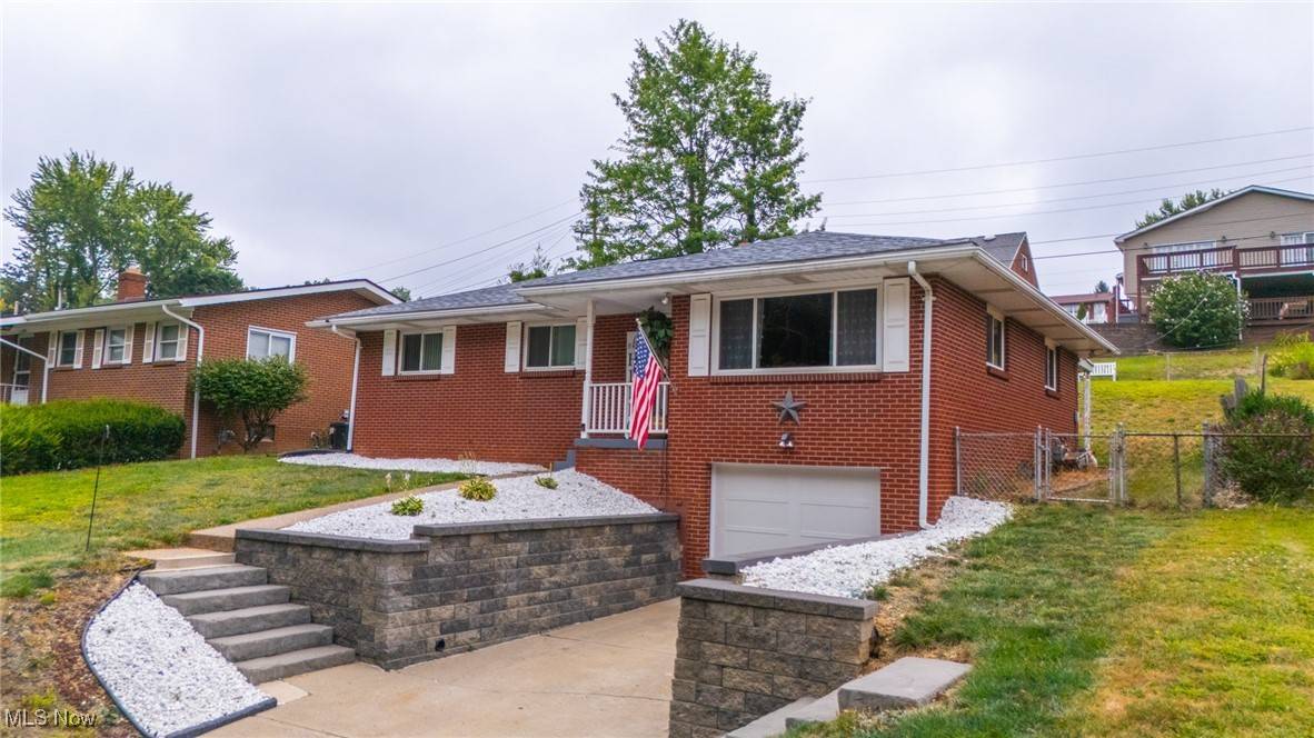 Steubenville, OH 43953,220 Bryden RD