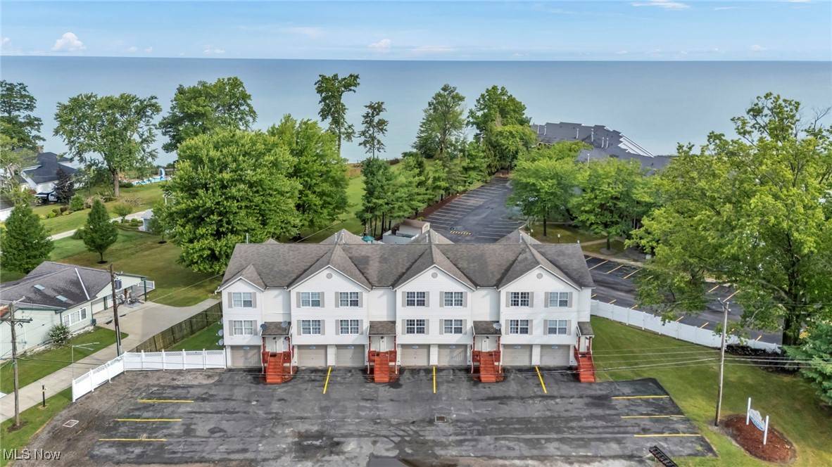 Ashtabula, OH 44004,6037 Lake RD W