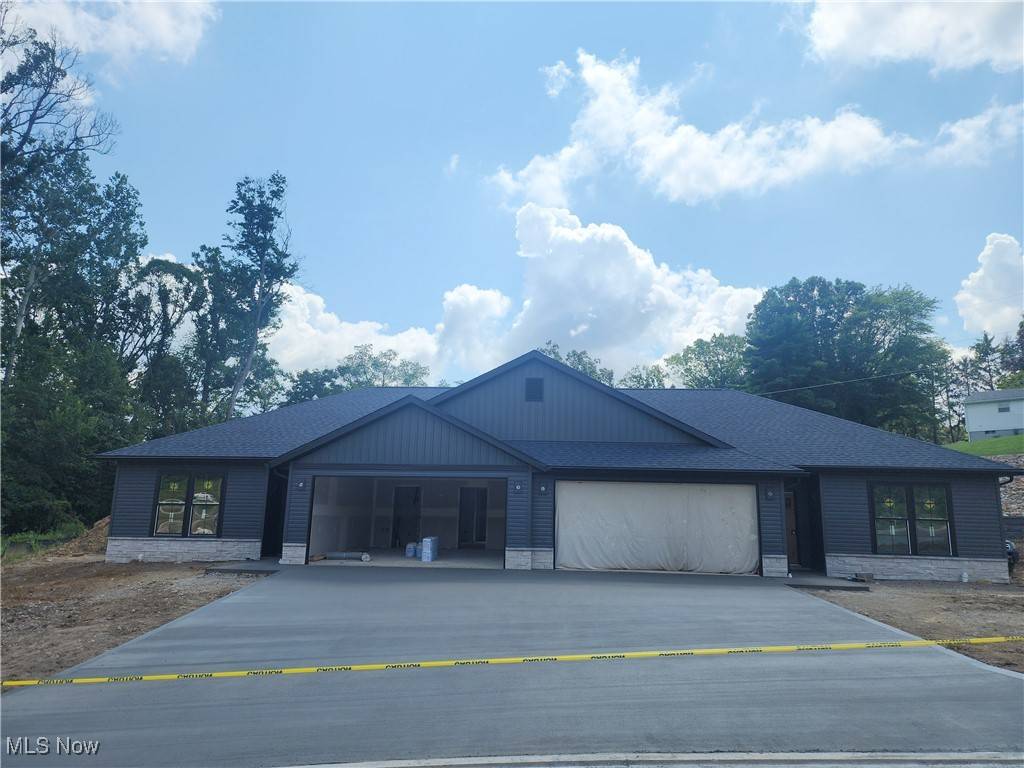 Zanesville, OH 43701,3454 Jamestown DR