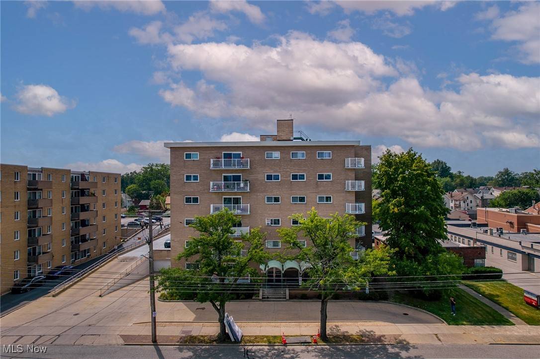 Lakewood, OH 44107,14567 Madison AVE #603