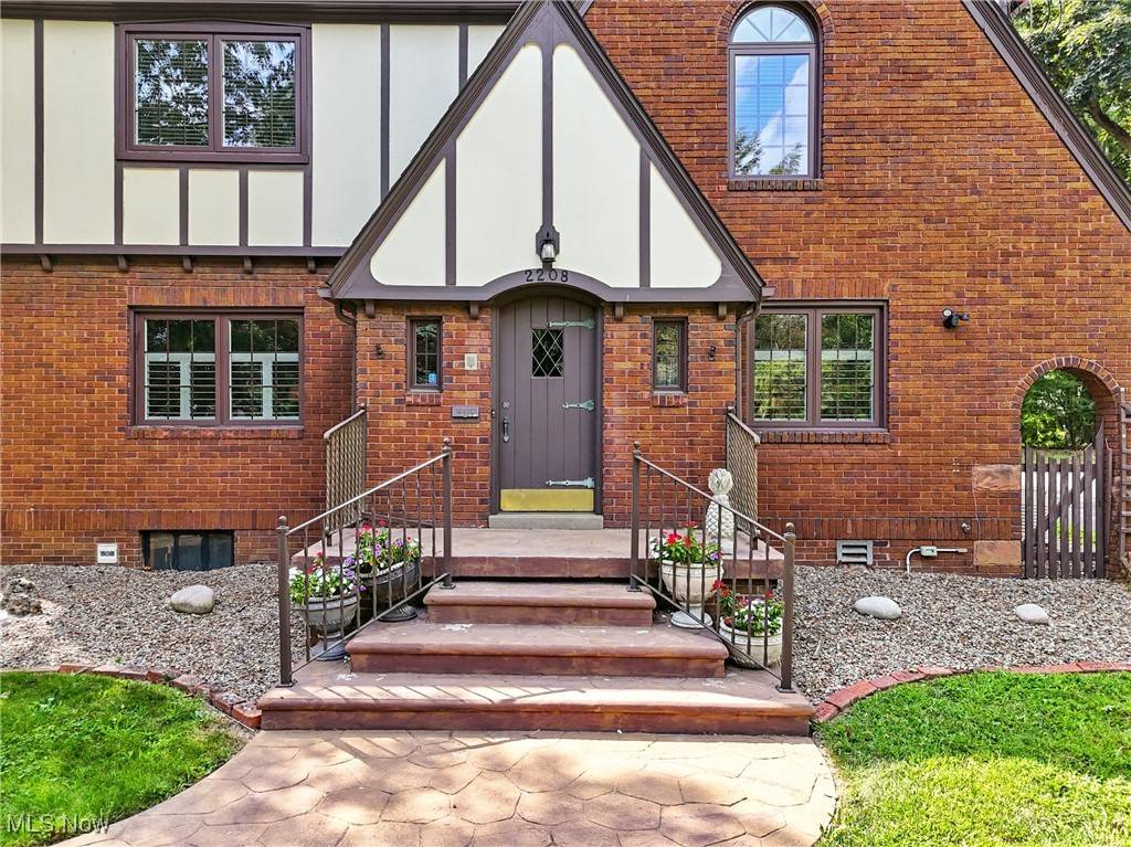 Wooster, OH 44691,2208 Cleveland RD