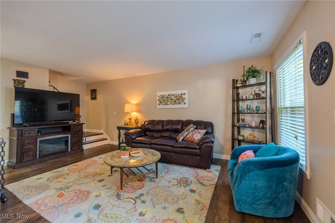 Concord, OH 44060,41 Warrington LN