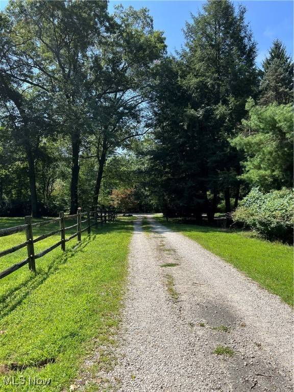 Wadsworth, OH 44281,115 Hatch RD