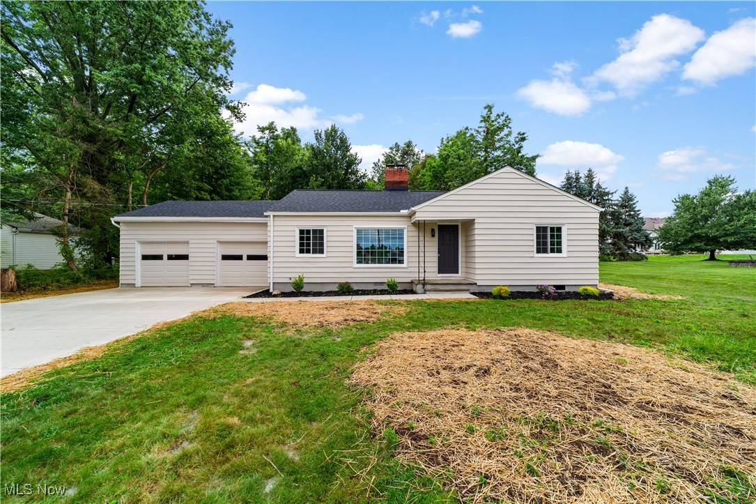 Highland Heights, OH 44143,5844 Highland RD