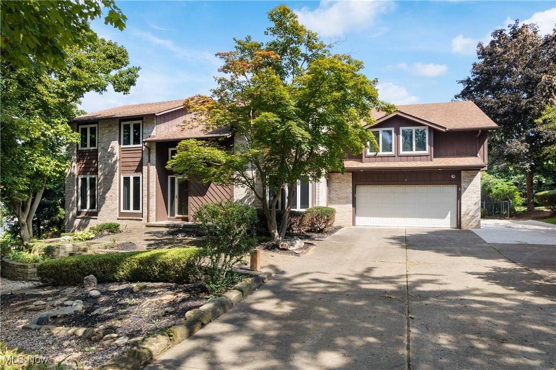 Canton, OH 44705,2317 Raintree ST NE