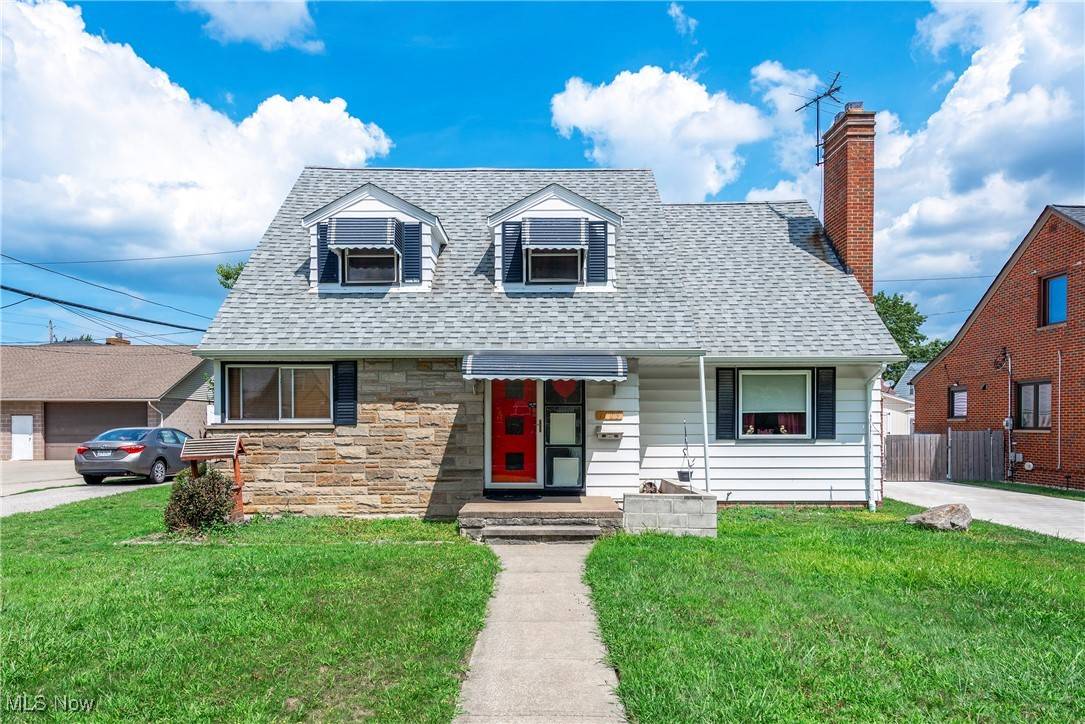 Cleveland, OH 44144,7108 Brookside DR