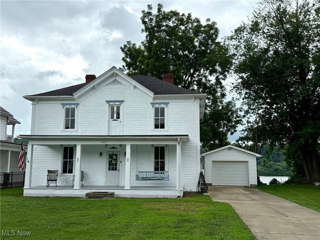 New Matamoras, OH 45767,907 Park AVE