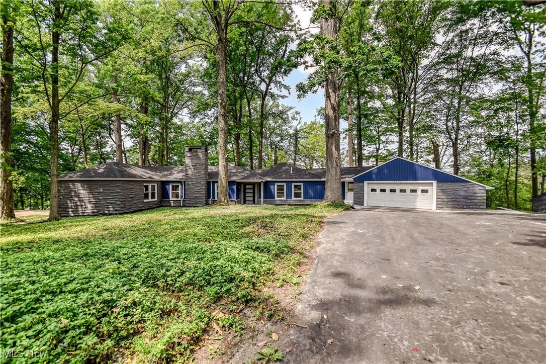 Willoughby, OH 44094,2531 Timberline DR