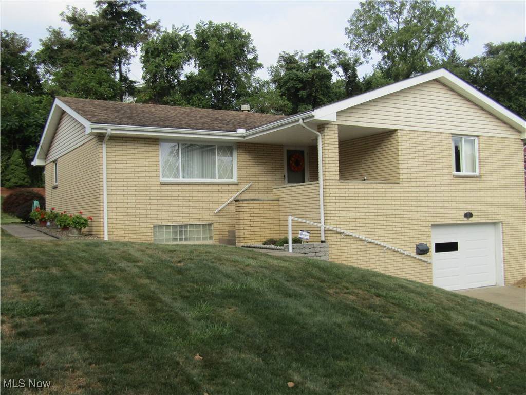 Weirton, WV 26062,131 Forest RD